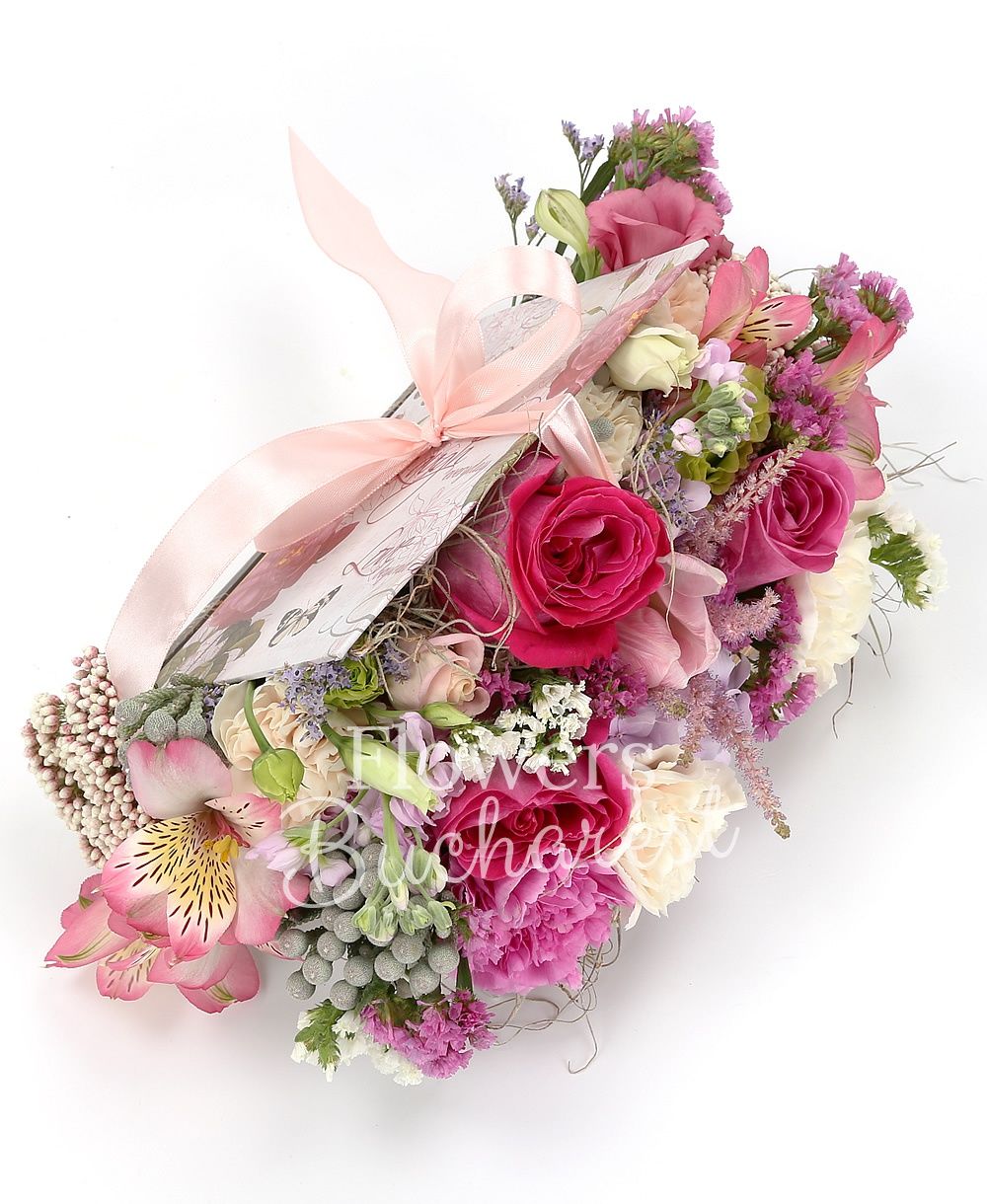 3 cyclam roses, 5 carnations, 3 cyclam carnations, 2 pink alstroemeria, 3 pink lisianthus, 3 brunia, 2 pink mathiolla, pink astilbe, rice flower, pink limonium
