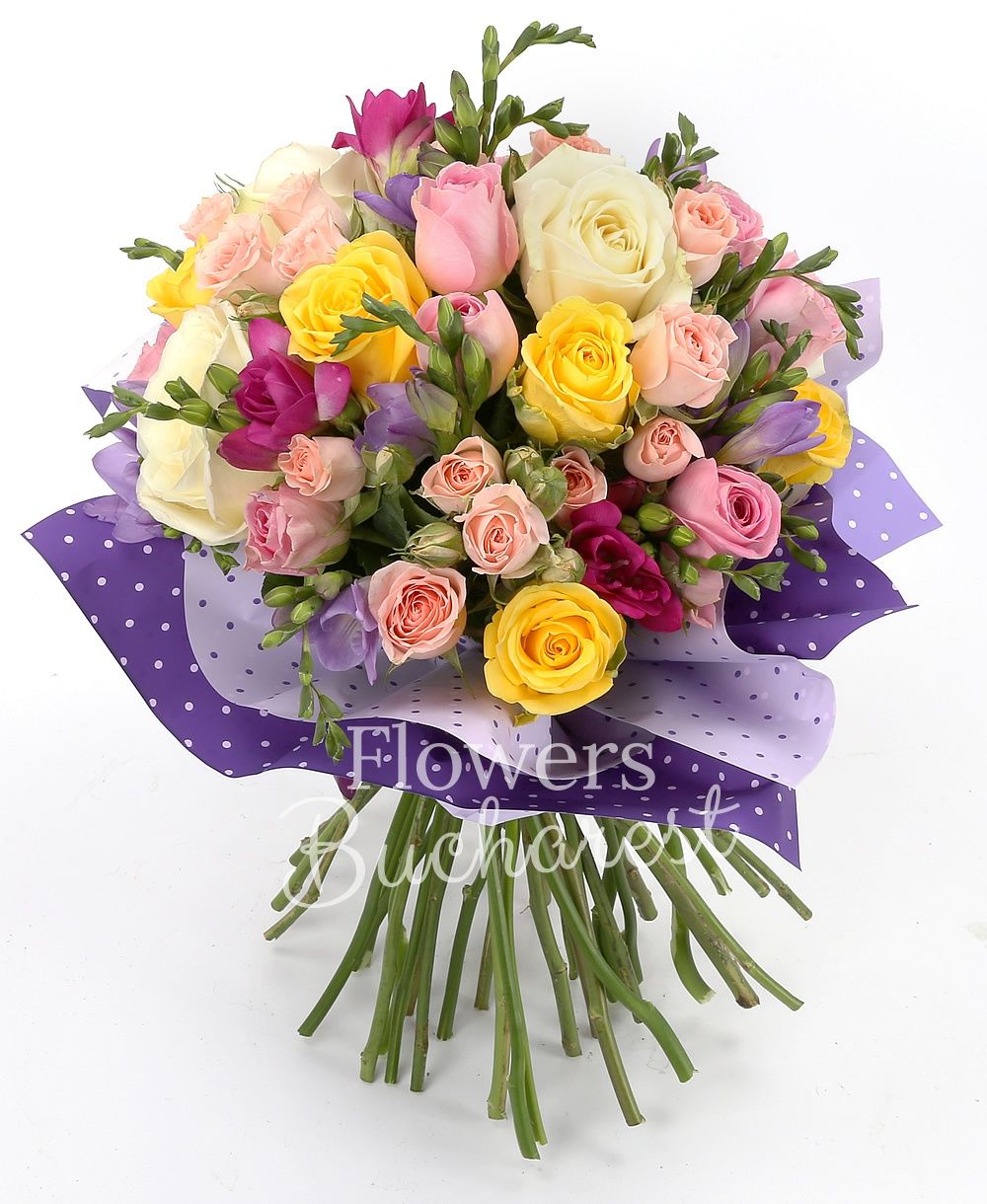 5 yellow roses, 4 white roses, 5 pink roses, 5 pink miniroses, 5 cyclam freesias, 5 mauve freesias