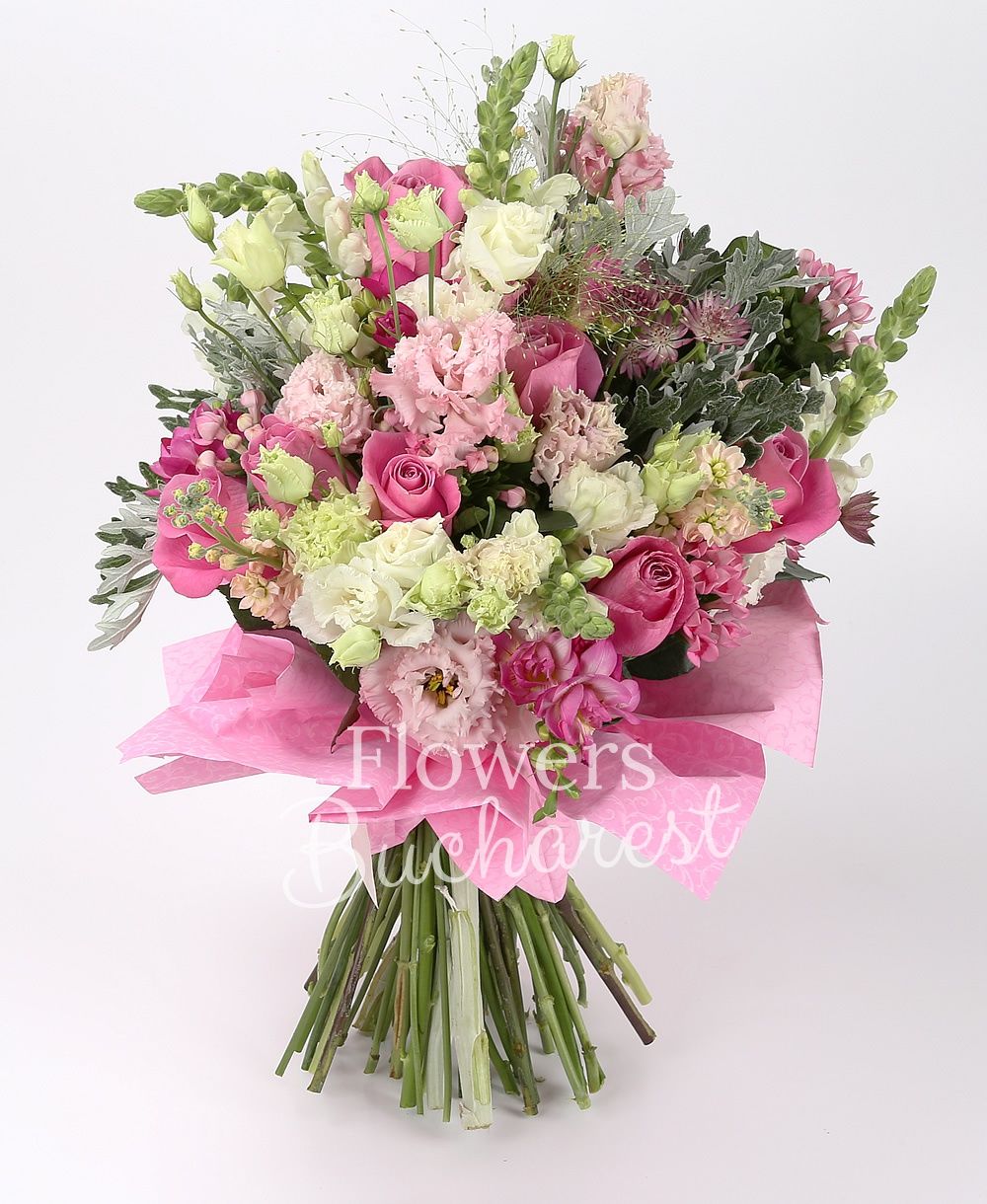 7 cyclam rose, 5 pink lisianthus, 5 pink bouvardia, 5 white antirrhinum, 5 pink mathiolla, 10 cyclam freesias, greenery