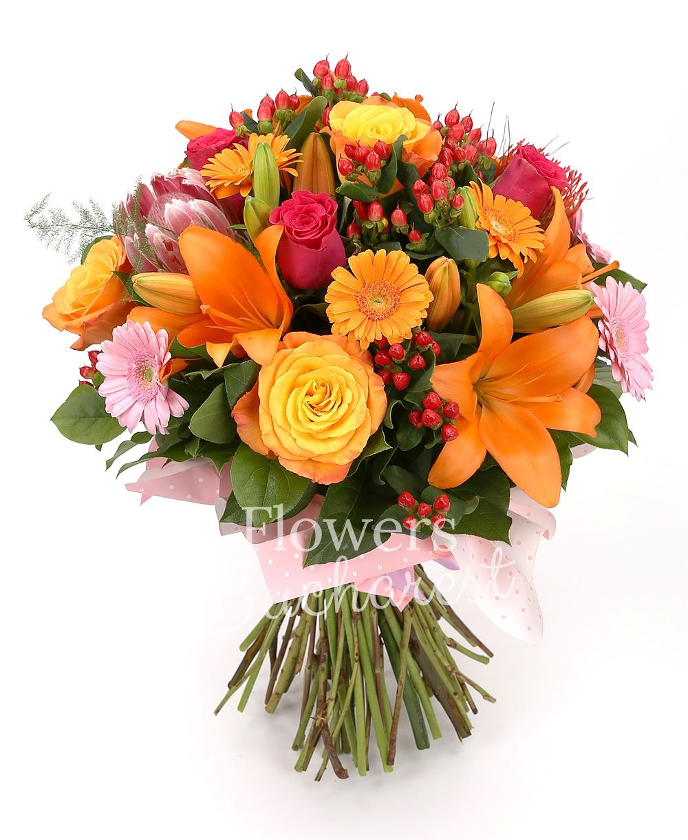 3 orange lilies, 3 proteea, 5 orange roses, 3 cyclam roses, 3 pink gerbera, 5 orange gerbera, 3 leucospermum, 5 hypericum, greenery