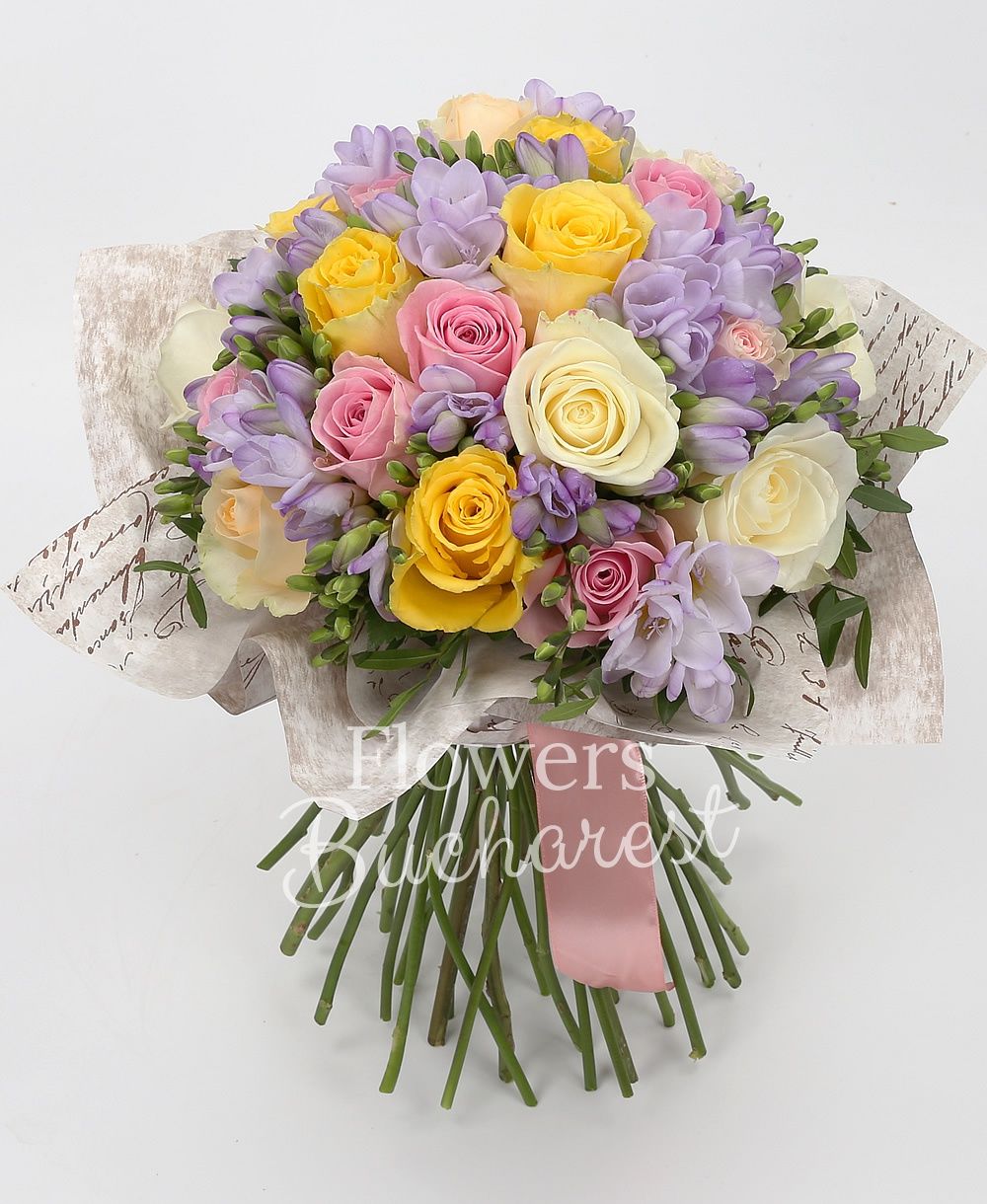 5 yellow roses, 5 white roses, 5 pink roses, 5 cream roses, 20 mauve freesias