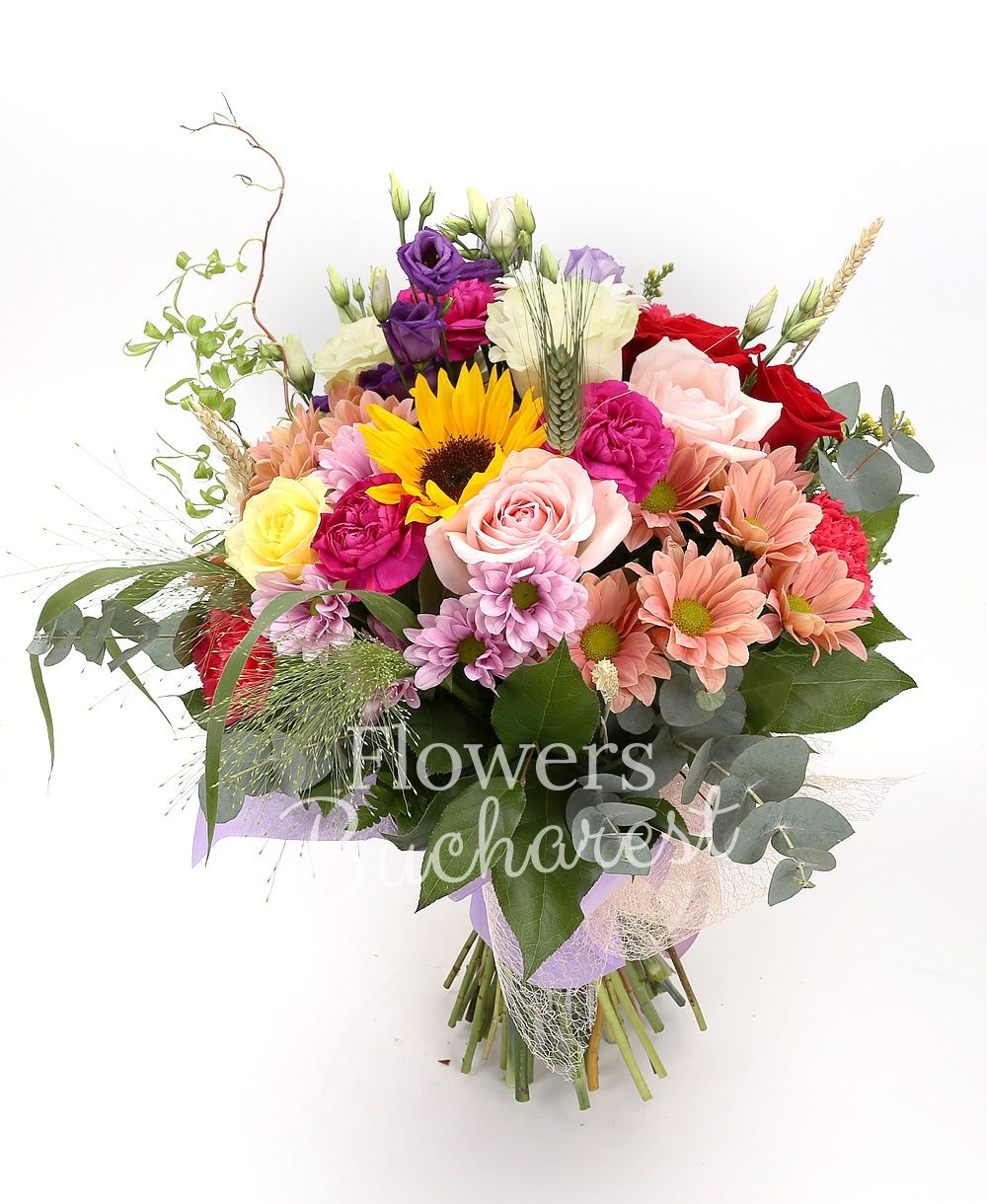 4 red roses, 3 pink roses, 3 white roses, 2 pink chrysanthemums, 3 cyclam carnations, 3 pink carnations, 2 cream chrysanthemums, 2 mauve lisianthus, yellow gerbera, 2 solidago, lila chrysanthemums, greenery