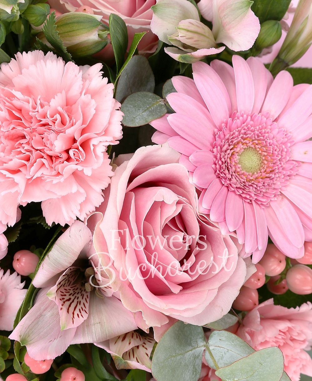 5 pink roses, 5 pink gerbera, 5 pink carnations, 5 pink alstroemeria, 5 pink hypericum, greenery