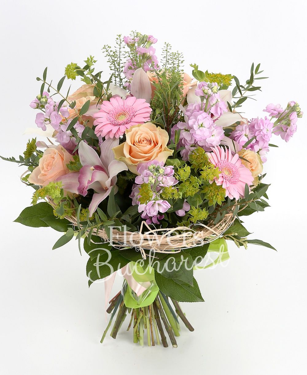 7 cream roses, 5 pink matthiola, 3 pink gerbera, white cymbidium, greenery