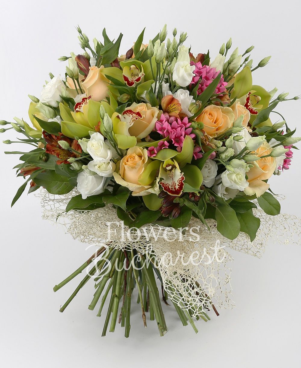 11 banana colour roses, 5 pink bouvardia, 7 white lisianthus, 5 garnet alstroemeria, green cymbidium, greenery