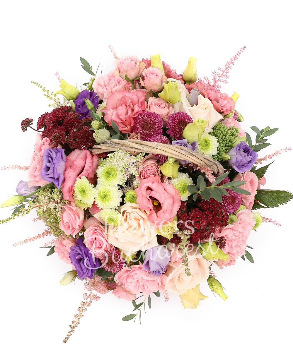 5 pink lisianthus, 2 mauve lisianthus, 3 cream roses, 5 pink astilbe, 3 white santini, 2 pink santini, 2 sedum, 3 red astilbe, 8 pink carnations