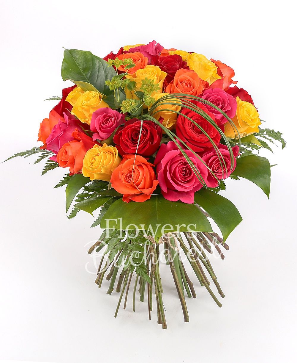 33 multicoloured roses, greenery