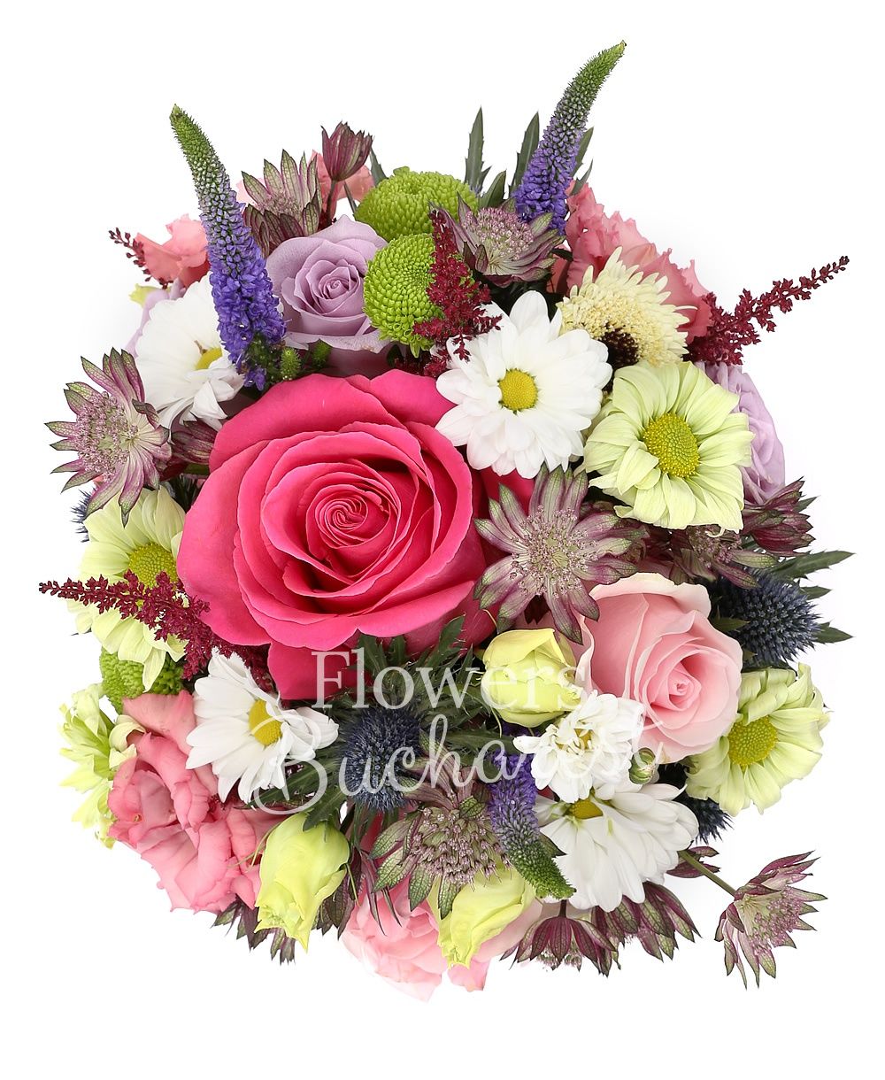 1 cyclam rose, 1 pink rose, 2 mauve roses, 3 mauve veronica, 2 green chrysanthemums, 1 green santini, 1 white chrysanthemum, 2 pink lisianthus, 3 garnet astilbe, 2 garnet astranția, greenery