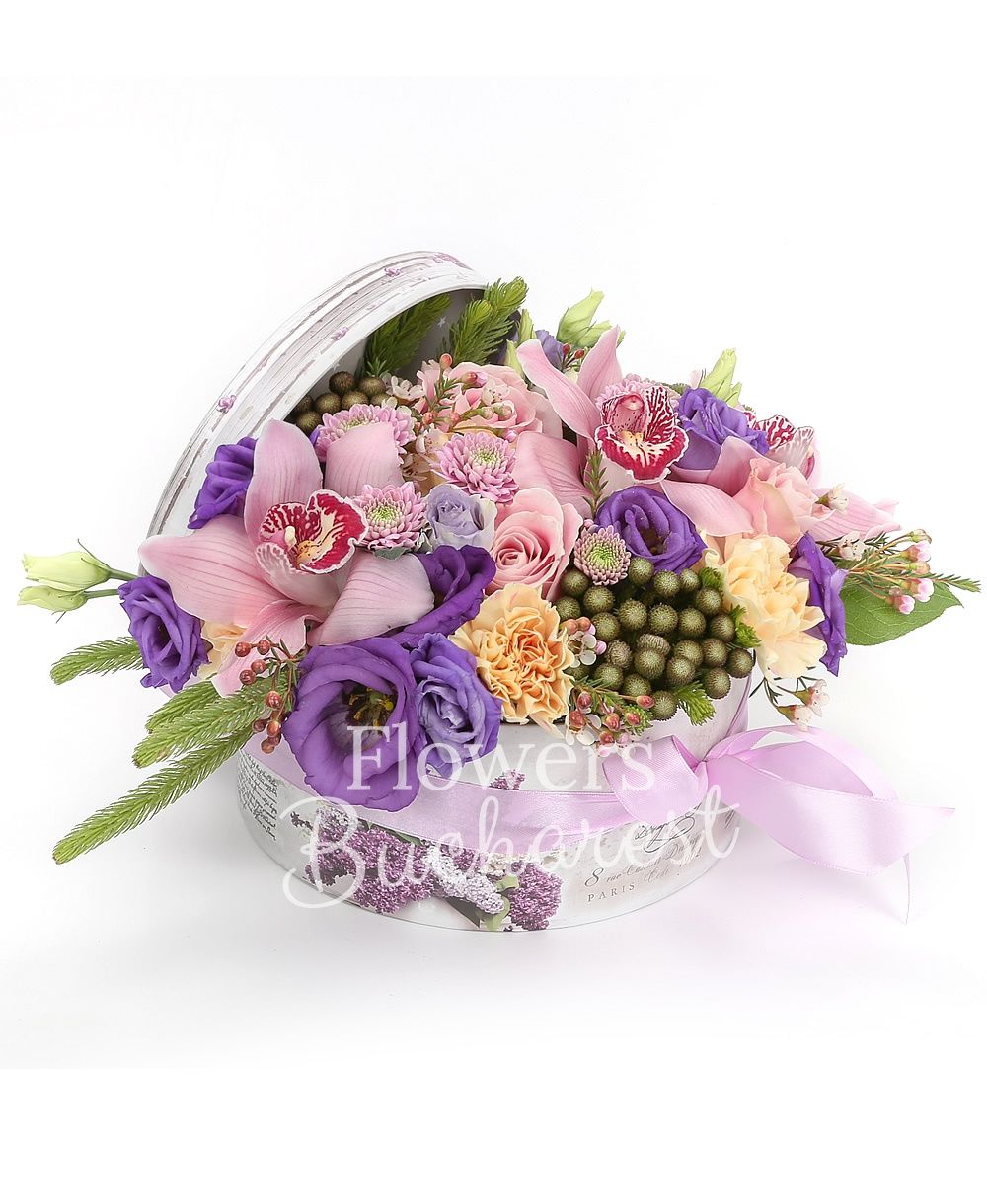 3 pink roses, 5 cream carnations, 3 brunia, 1 pink chrysanthemum, 2 mauve lisianthus, pink cymbidium, greenery