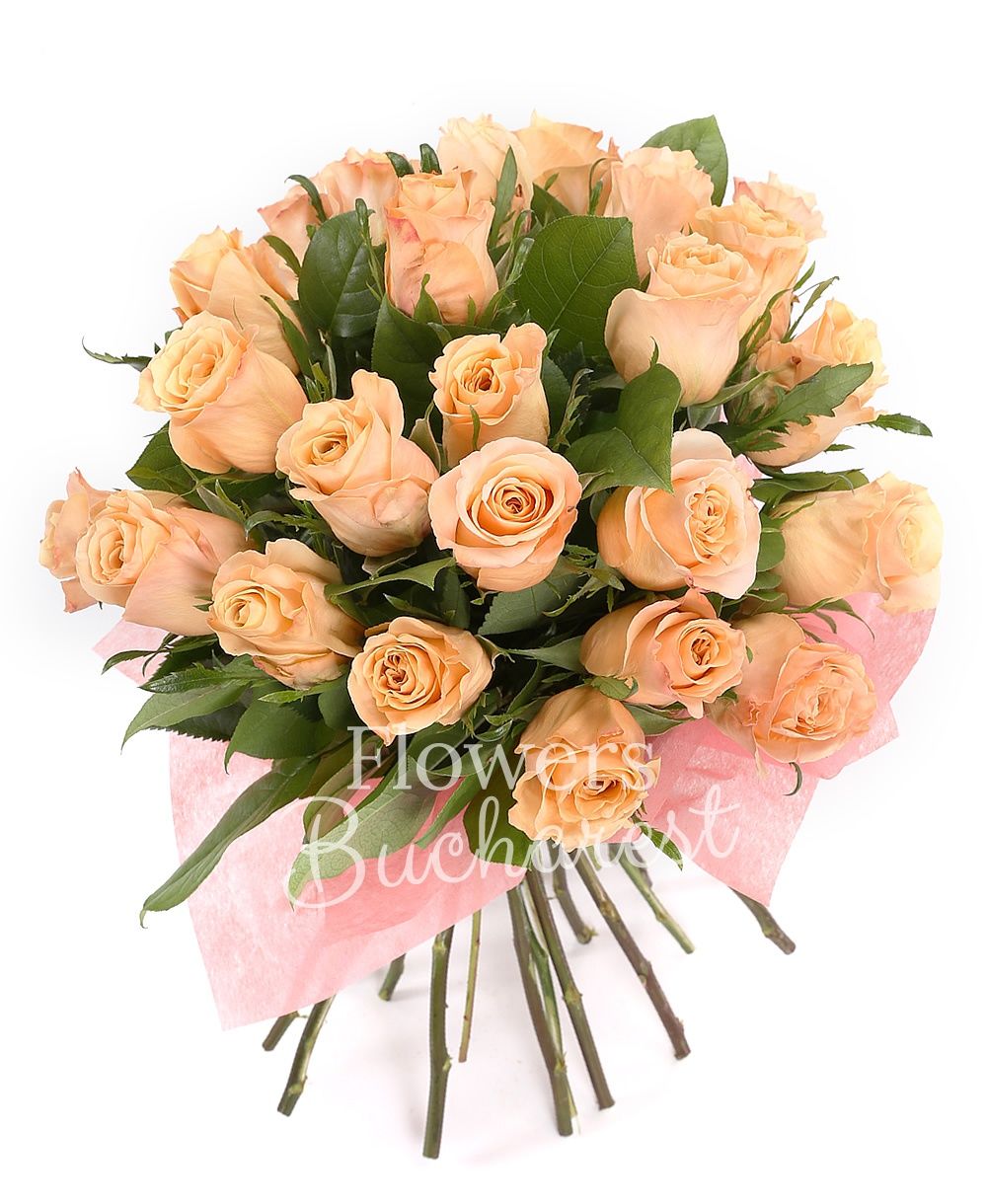 27 peach roses, greenery