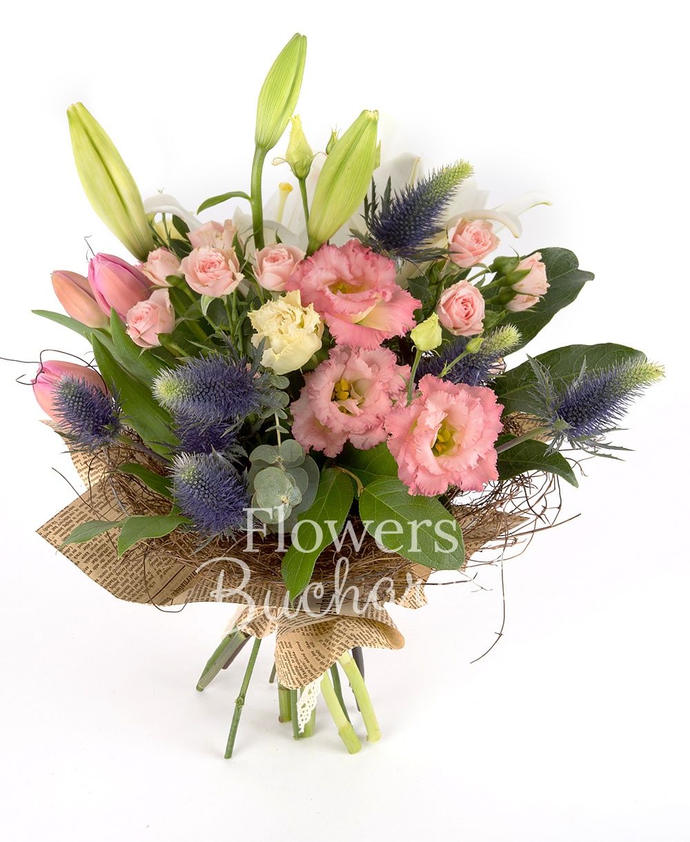 1 white lily, 3 pink minirose, 3 pink lisianthus, 3 eryngium, 5 pink tulips, greenery