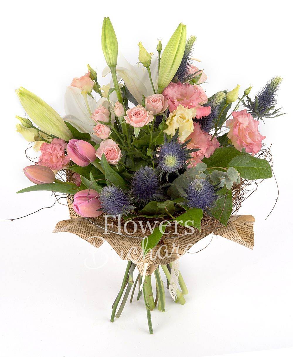 1 white lily, 3 pink minirose, 3 pink lisianthus, 3 eryngium, 5 pink tulips, greenery