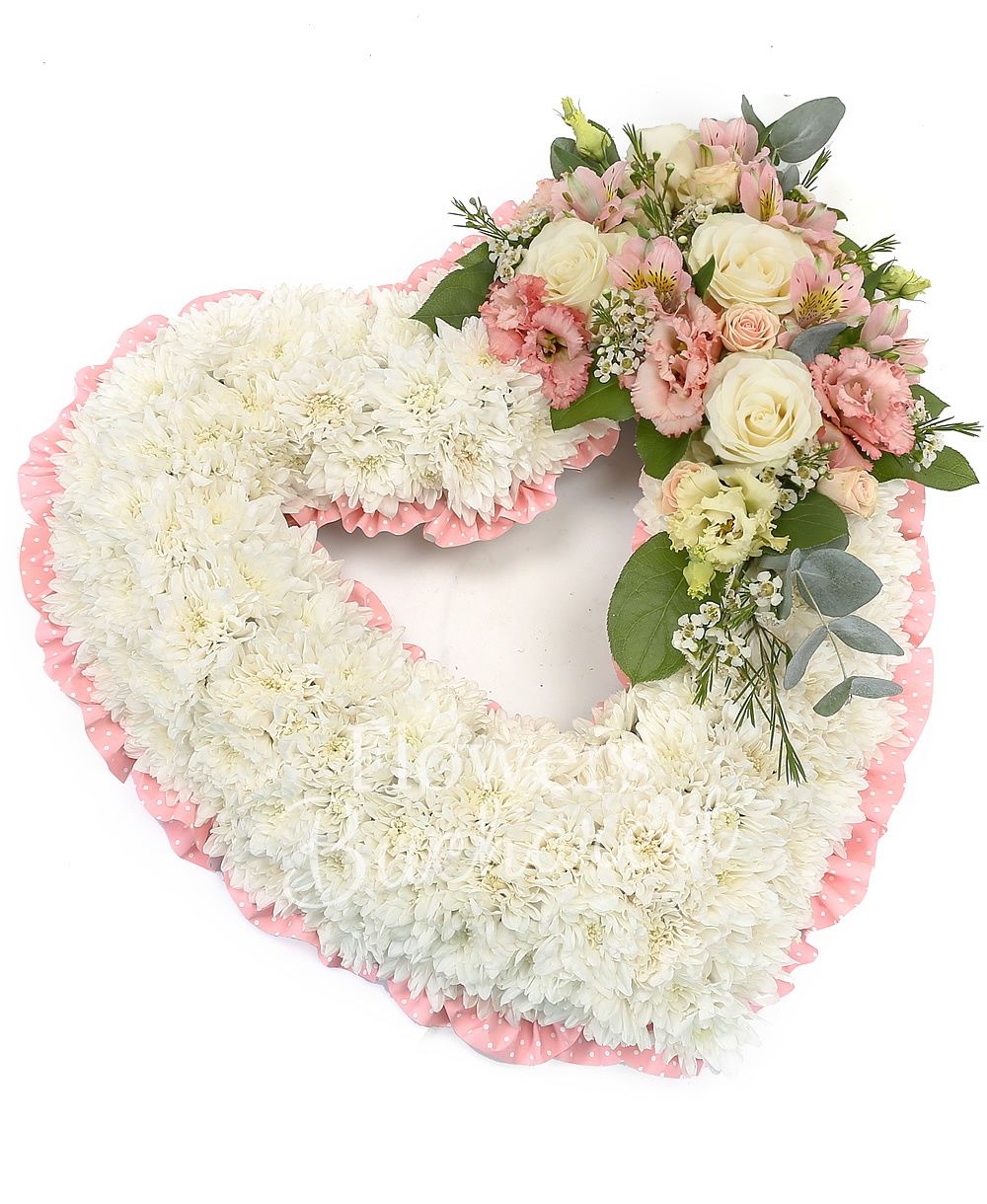 30 white chrysanthemums, 4 white roses, 2 pink alstroemerias, 2 pink miniroses, 3 pink lisianthus, greenery