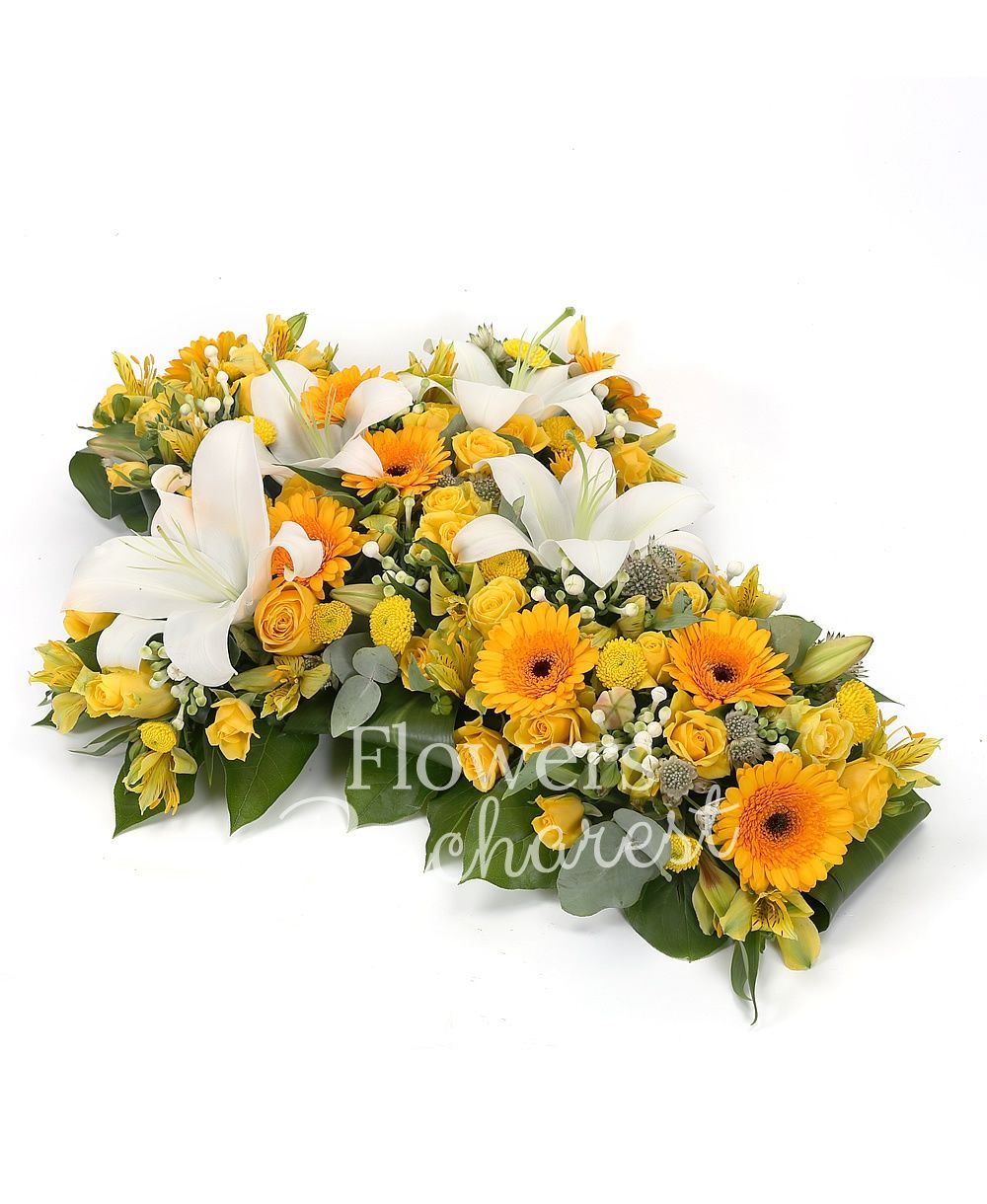 10 yellow roses, 2 white lilies, 10 yellow gerbera, 10 white bouvardia, 5 yellow miniroses, 5 yellow santini, 3 yellow alstroemeria, white asparagus, greenery