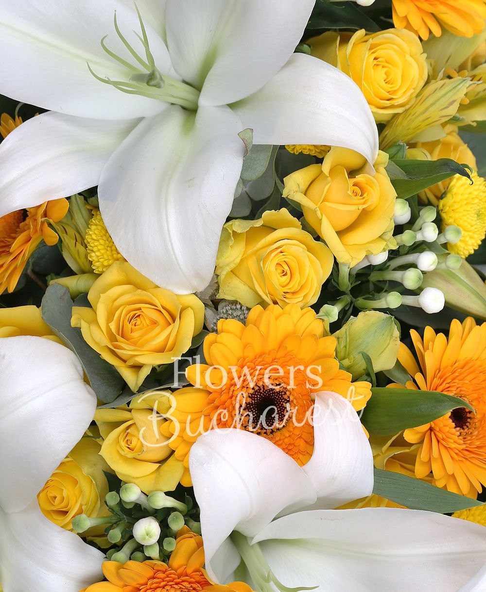 10 yellow roses, 2 white lilies, 10 yellow gerbera, 10 white bouvardia, 5 yellow miniroses, 5 yellow santini, 3 yellow alstroemeria, white asparagus, greenery