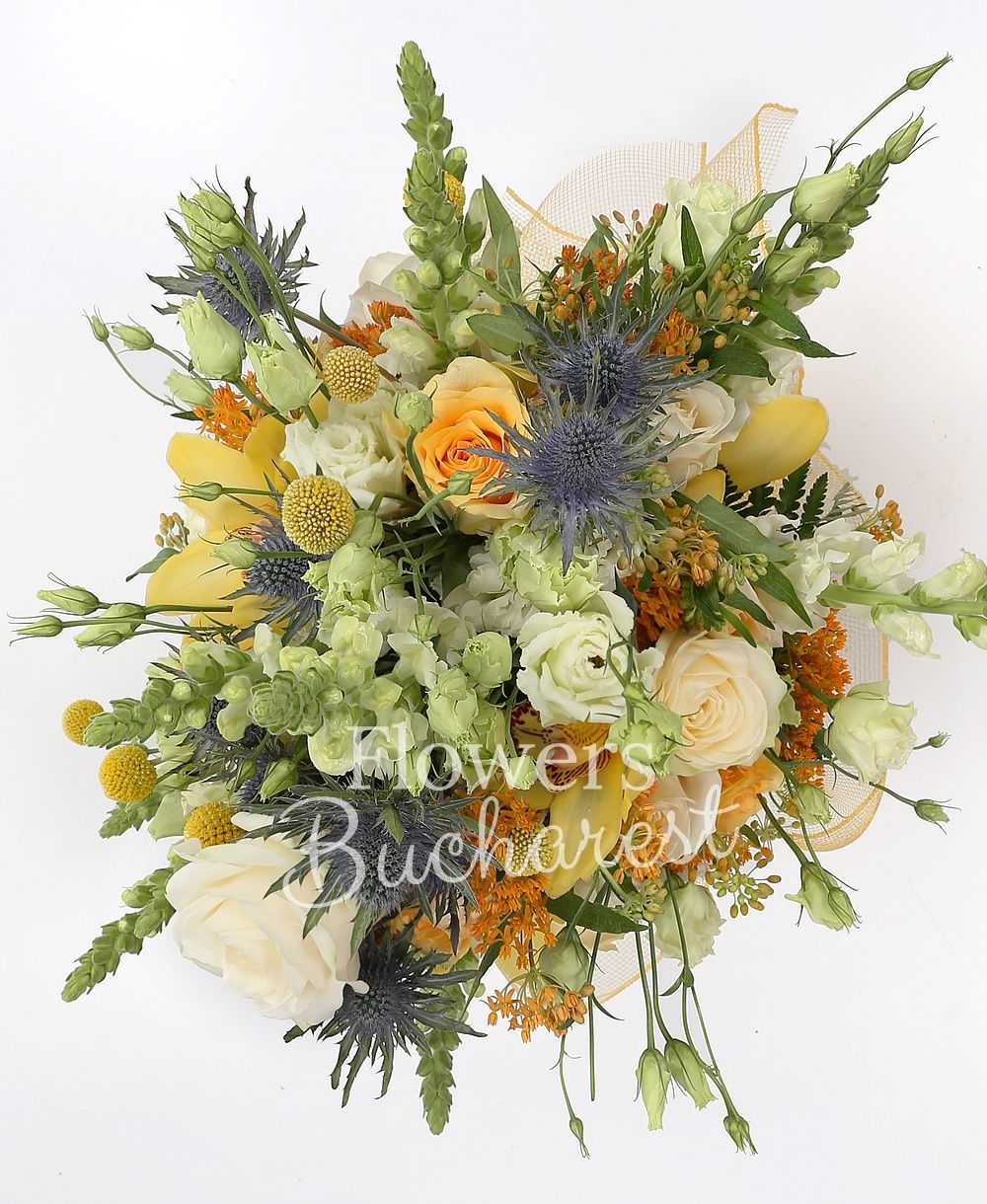 7 cream roses, 5 avalanche peach roses, 3 eryngium, 5 antirrhinum, 5 white lisianthus, 10 craspedia, 5 asclepias, 5 yellow cymbidium