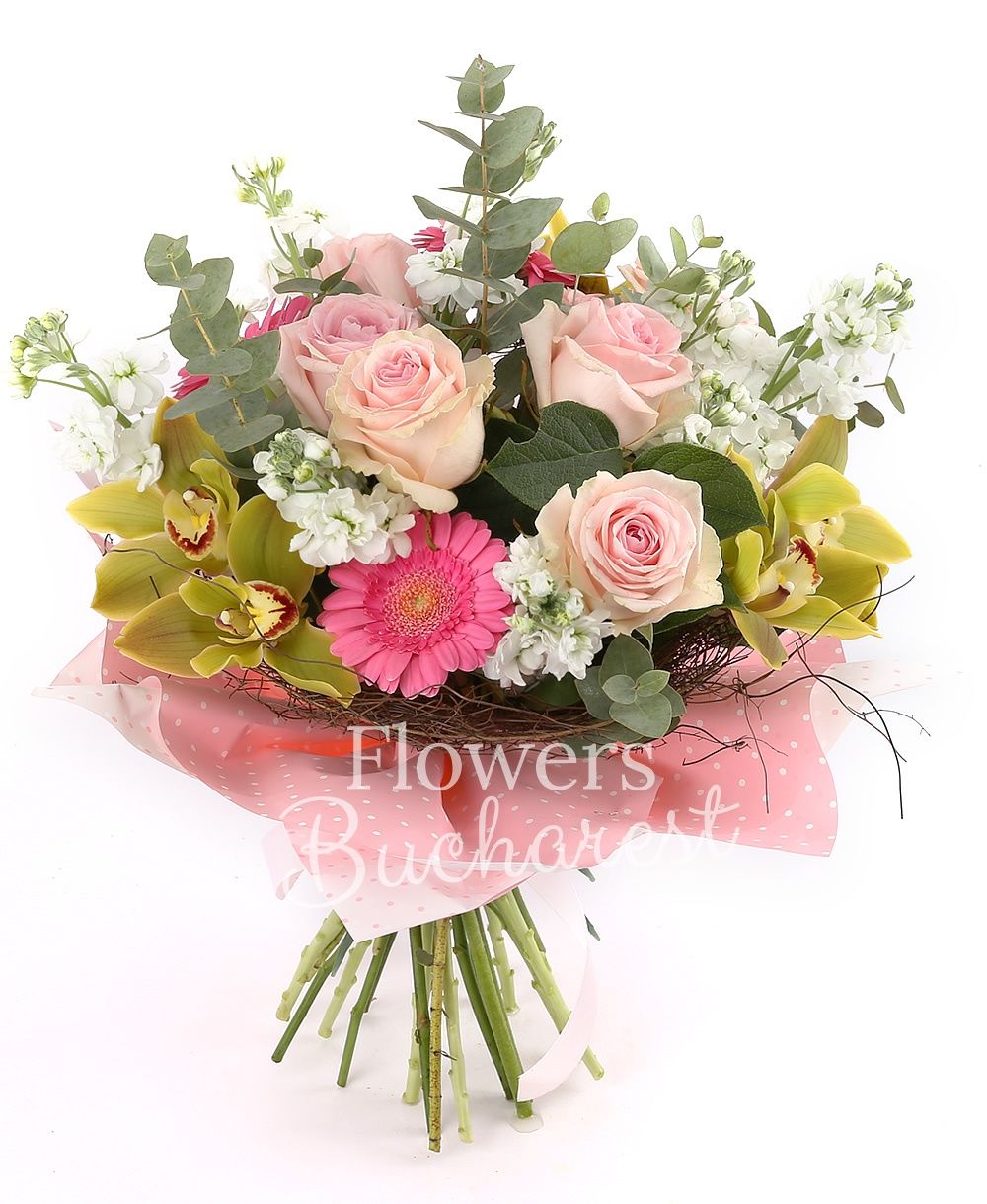 7 pink roses, 10 white matthiola, 5 pink gerbera, green cymbidium, greenery