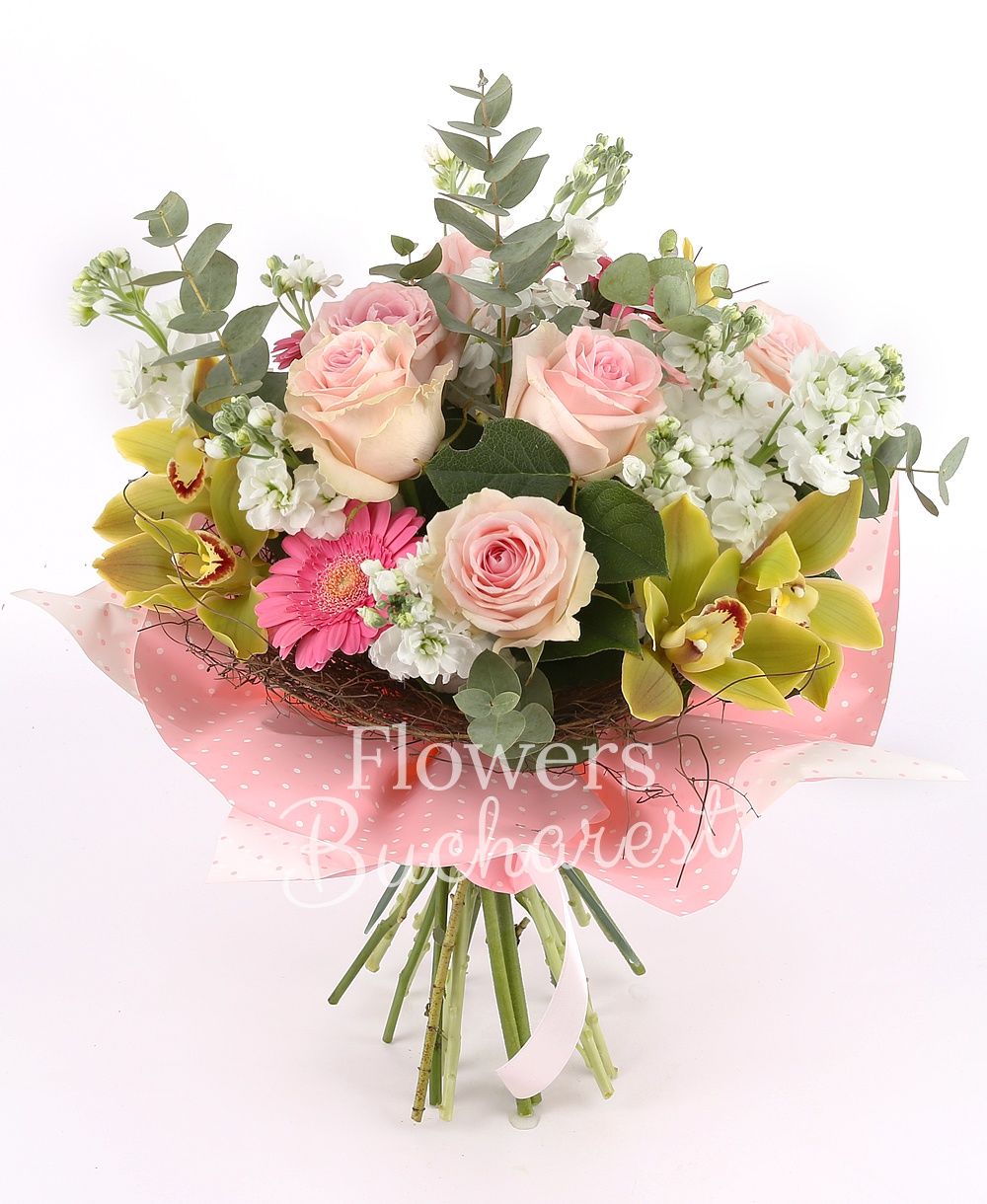 7 pink roses, 10 white matthiola, 5 pink gerbera, green cymbidium, greenery