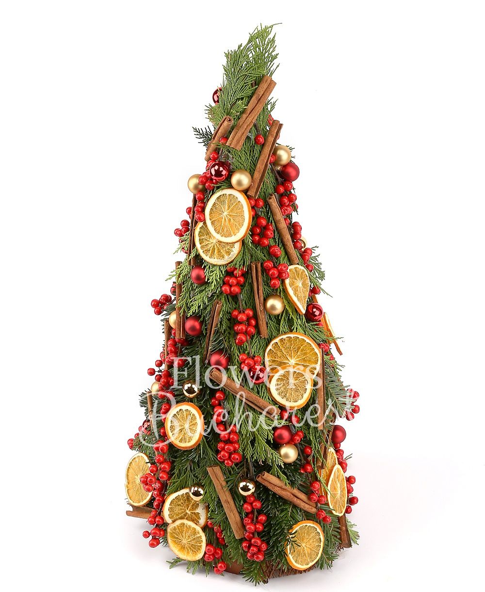 5 ilex, sliced orange slices, cinnamon, red globes, silver globes, greenery