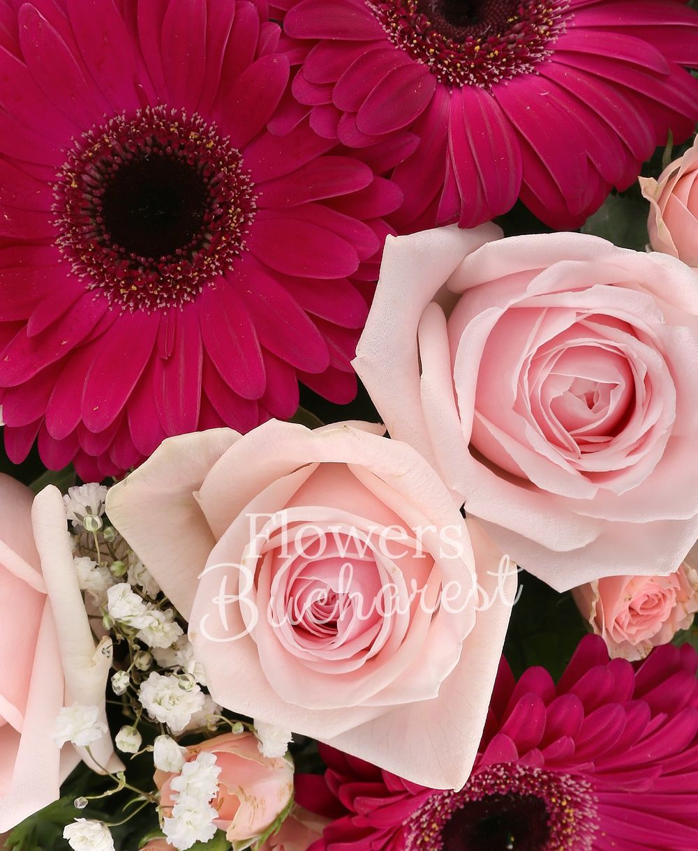 5 pink roses, 5 cyclam gerbera, 3 pink miniroses, 3 pink bouvardia, 3 pink lisianthus, greenery