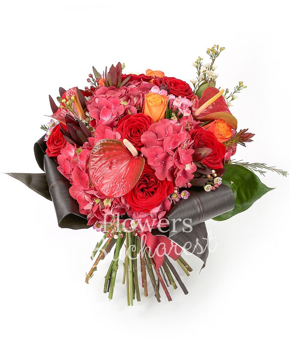 7 red roses, 5 orange roses, 3 red anthurium, 3 red hortensia, 3 pink bouvardia, 7 leucadendron, greenery