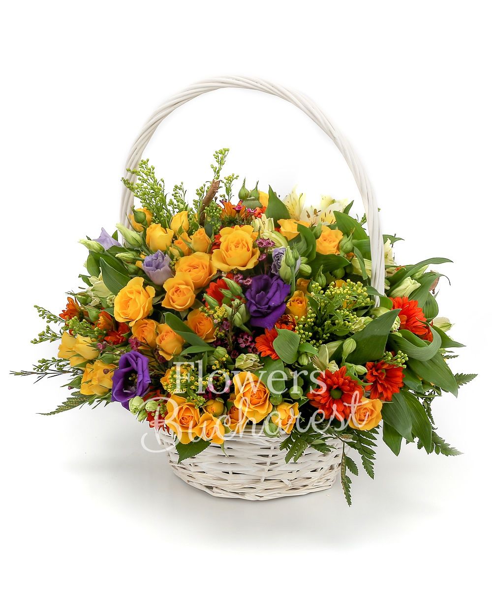 7 yellow miniroses, 5 white alstroemeria, 4 orange chrysanthemums, 5 mauve lisianthus, 4 solidago, greenery